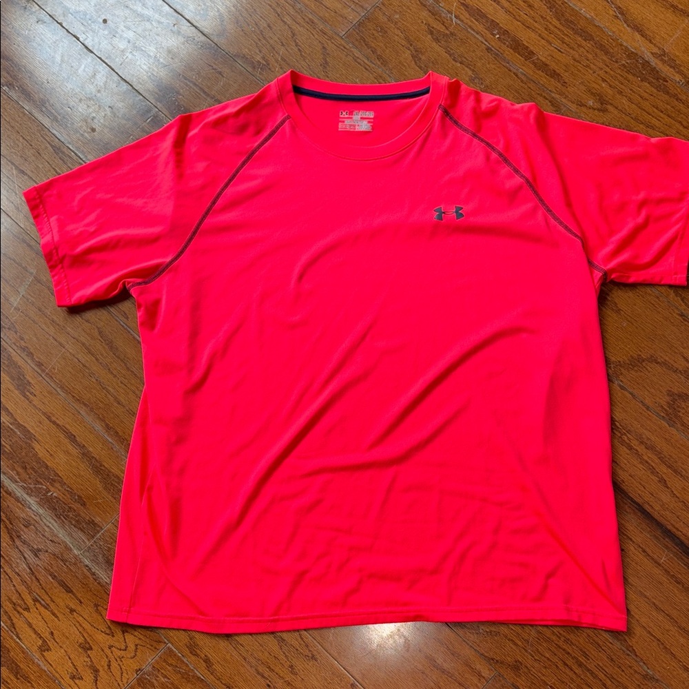 Under Armour Athletic T-Shirt size 2XL NEW!!